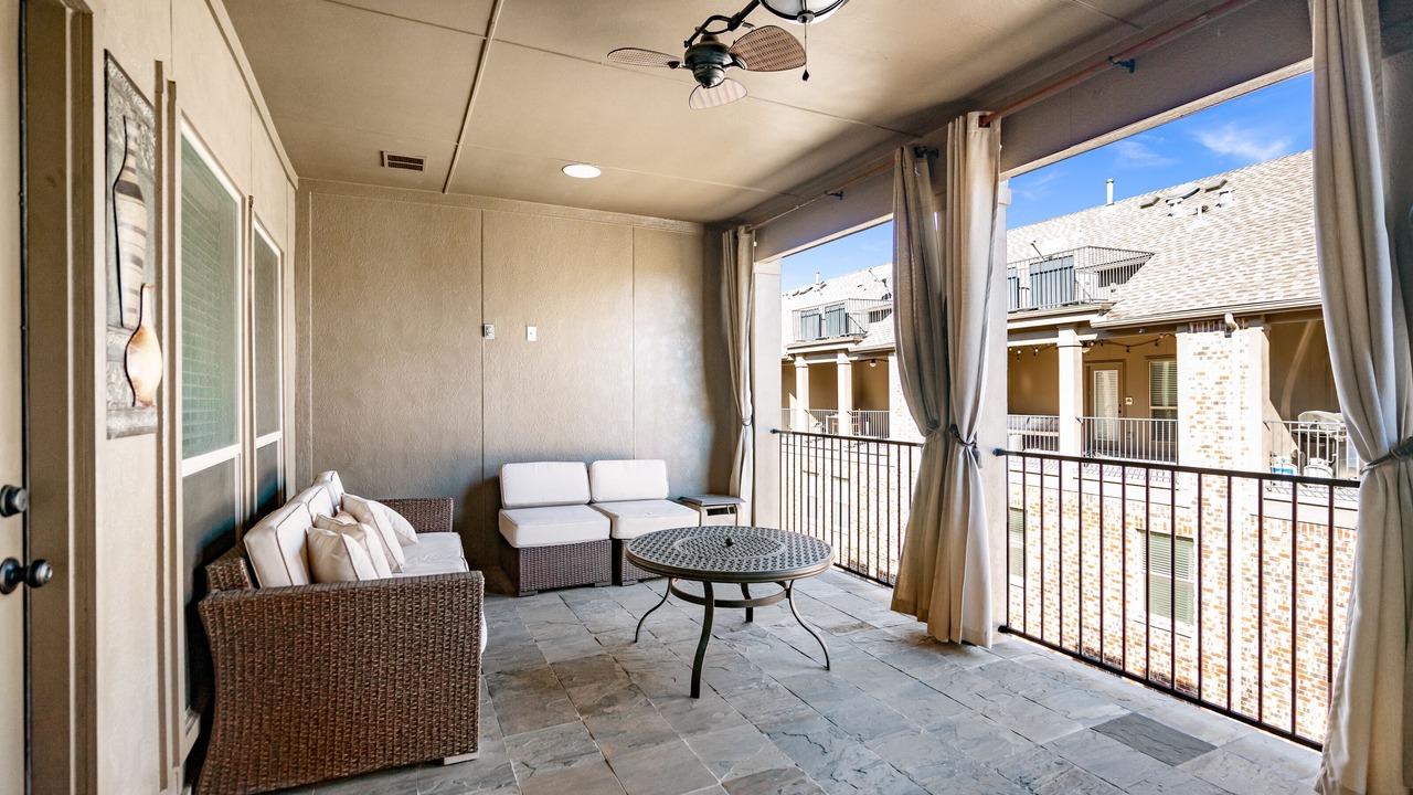 Photo of Patio Balcony in Legacy Park