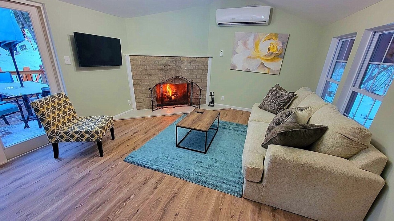 Photo of Livingroom in Hurleyville