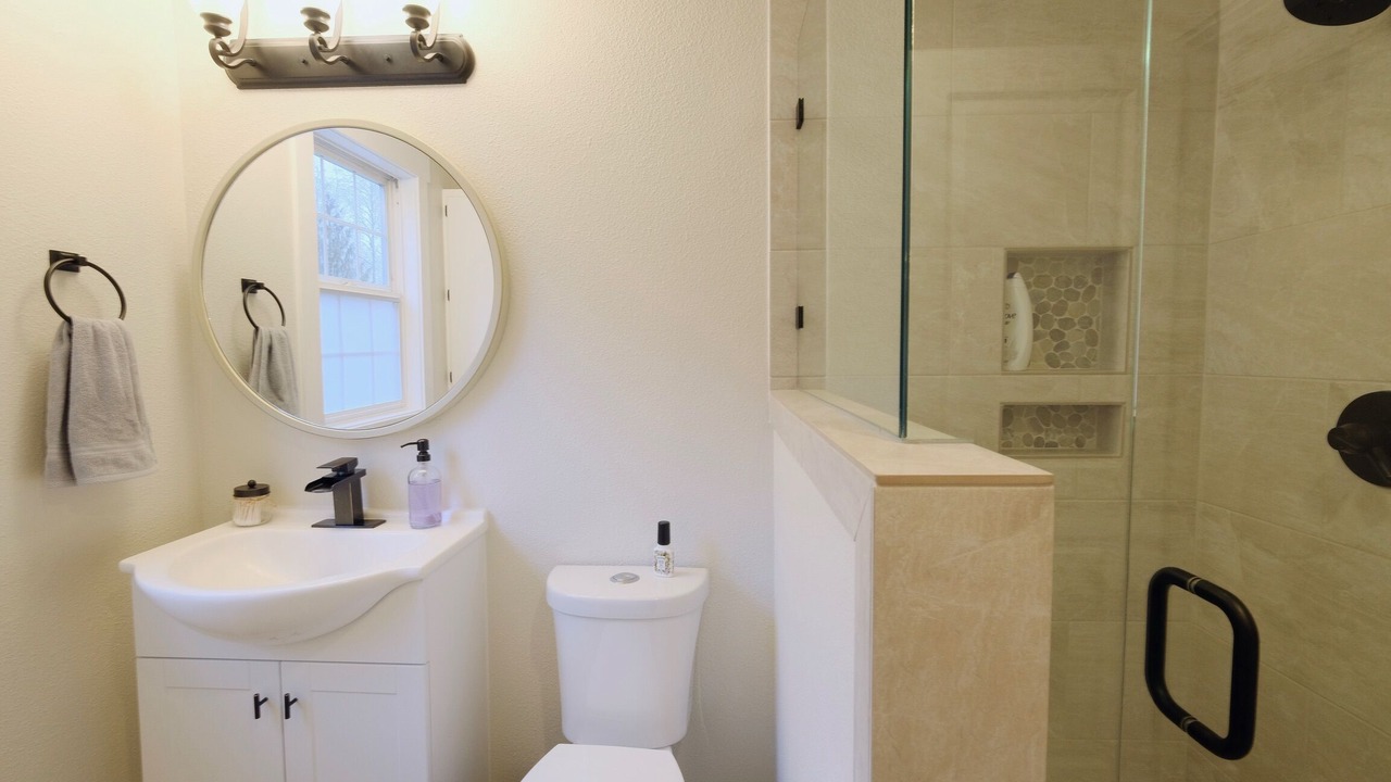 Photo of Bathroom in La Center
