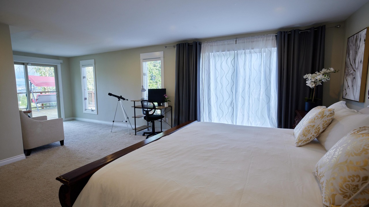 Photo of Bedroom in Bryn Mawr-Skyway