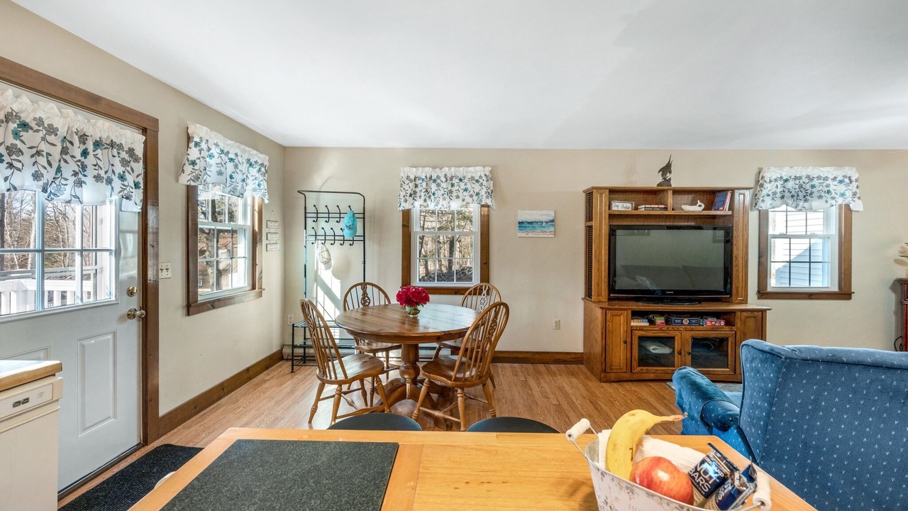 Photo of Bedroom in Old Mystic