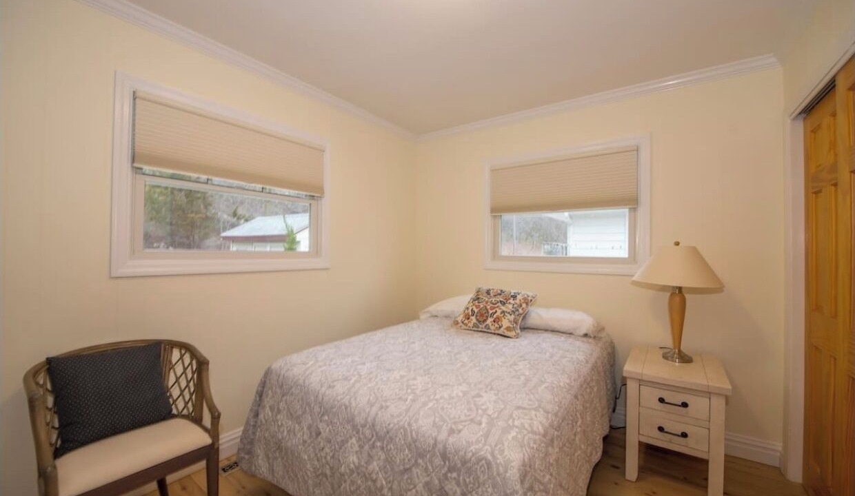 Photo of Bedroom in Mattituck