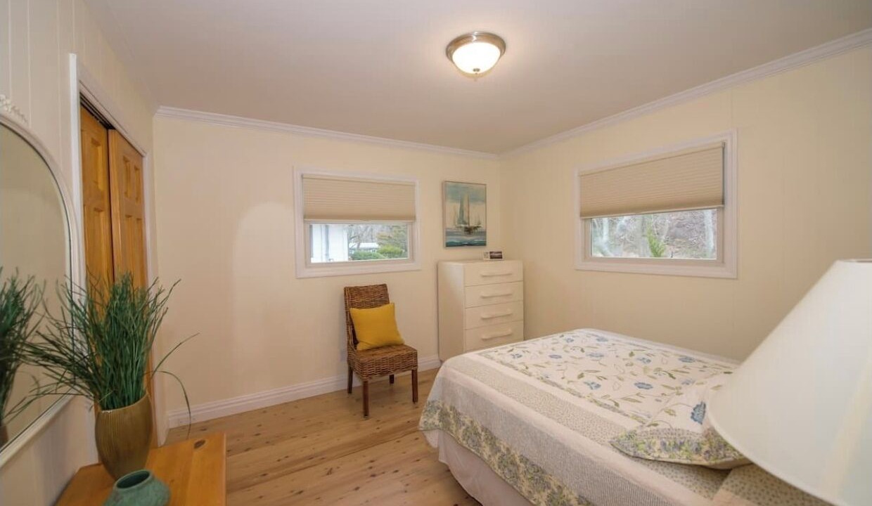 Photo of Bedroom in Mattituck