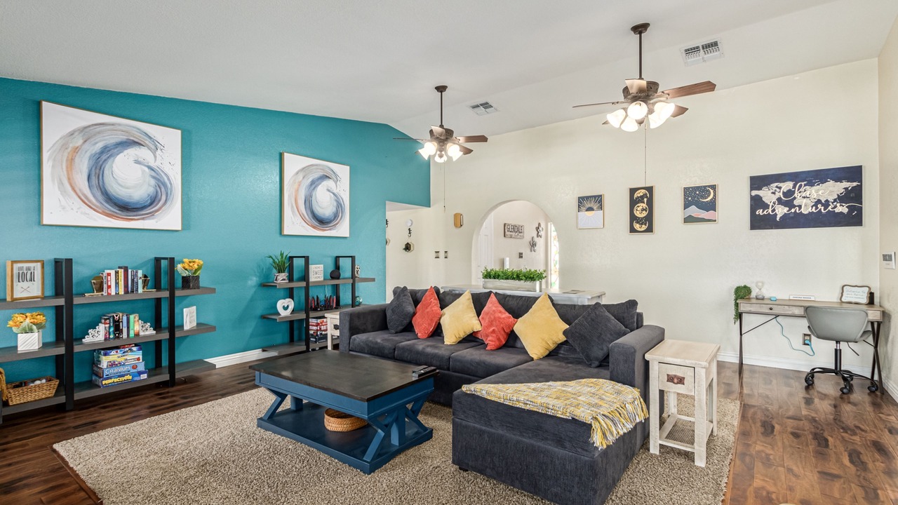 Photo of Livingroom in Glendale