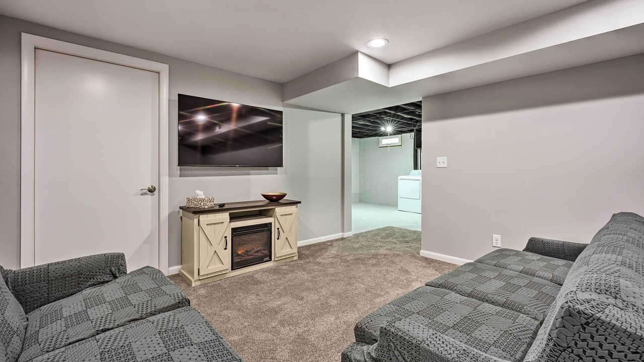 Photo of Livingroom in Jenison