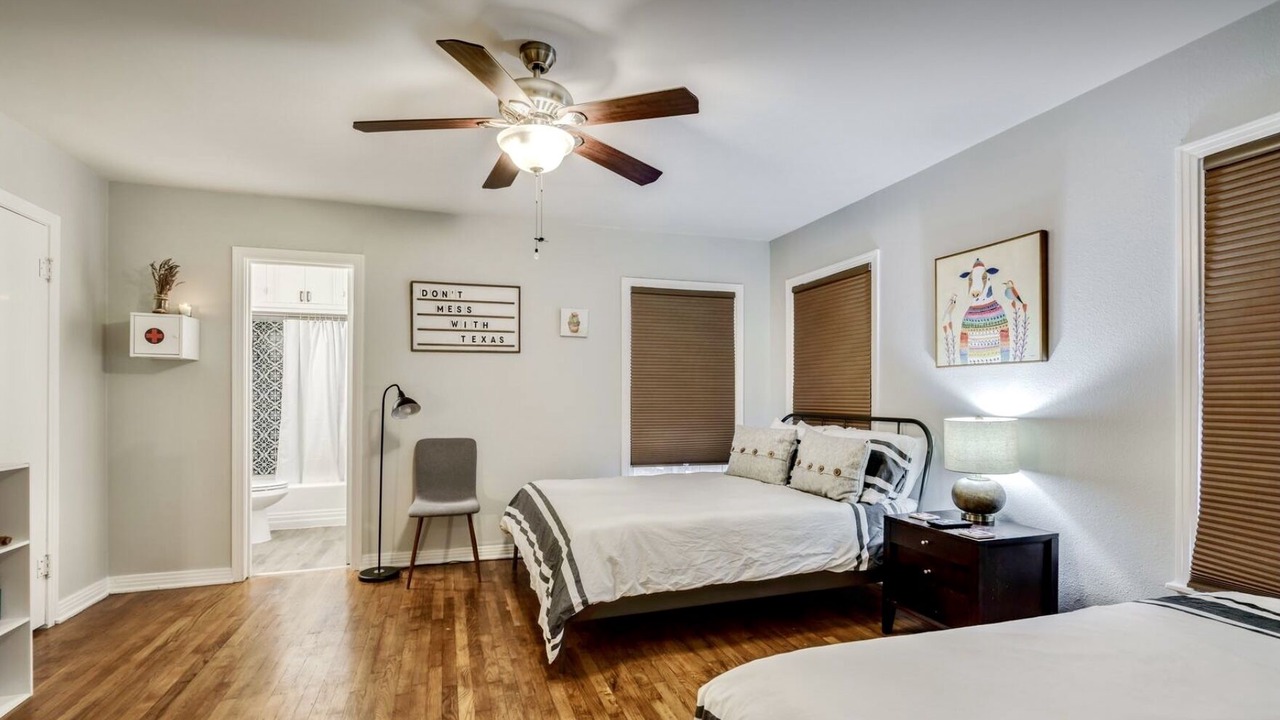 Photo of Bedroom in Fort Worth Cultural District