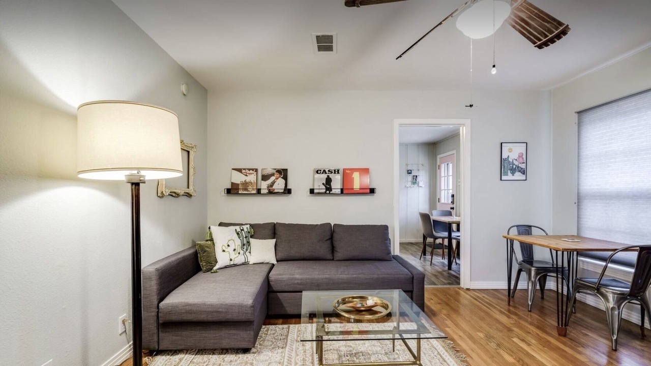 Photo of Livingroom in Fort Worth Cultural District