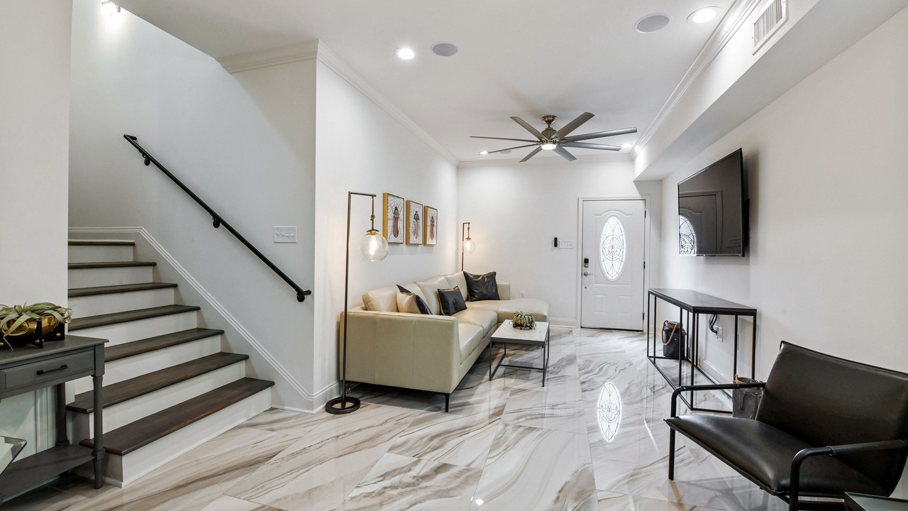 Photo of Livingroom in Tulane - Gravier