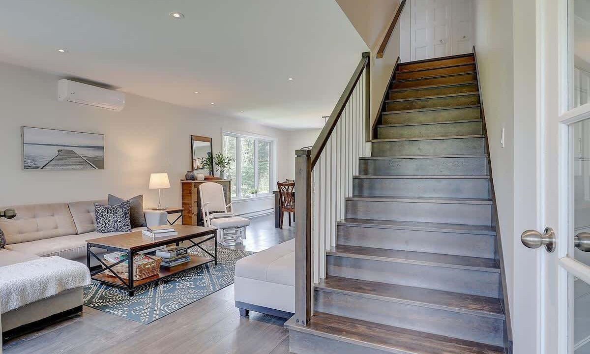 Photo of Livingroom in Stanstead Township