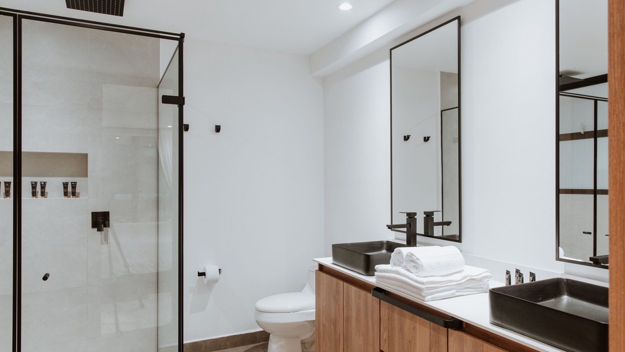 Photo of Bathroom in La Florida