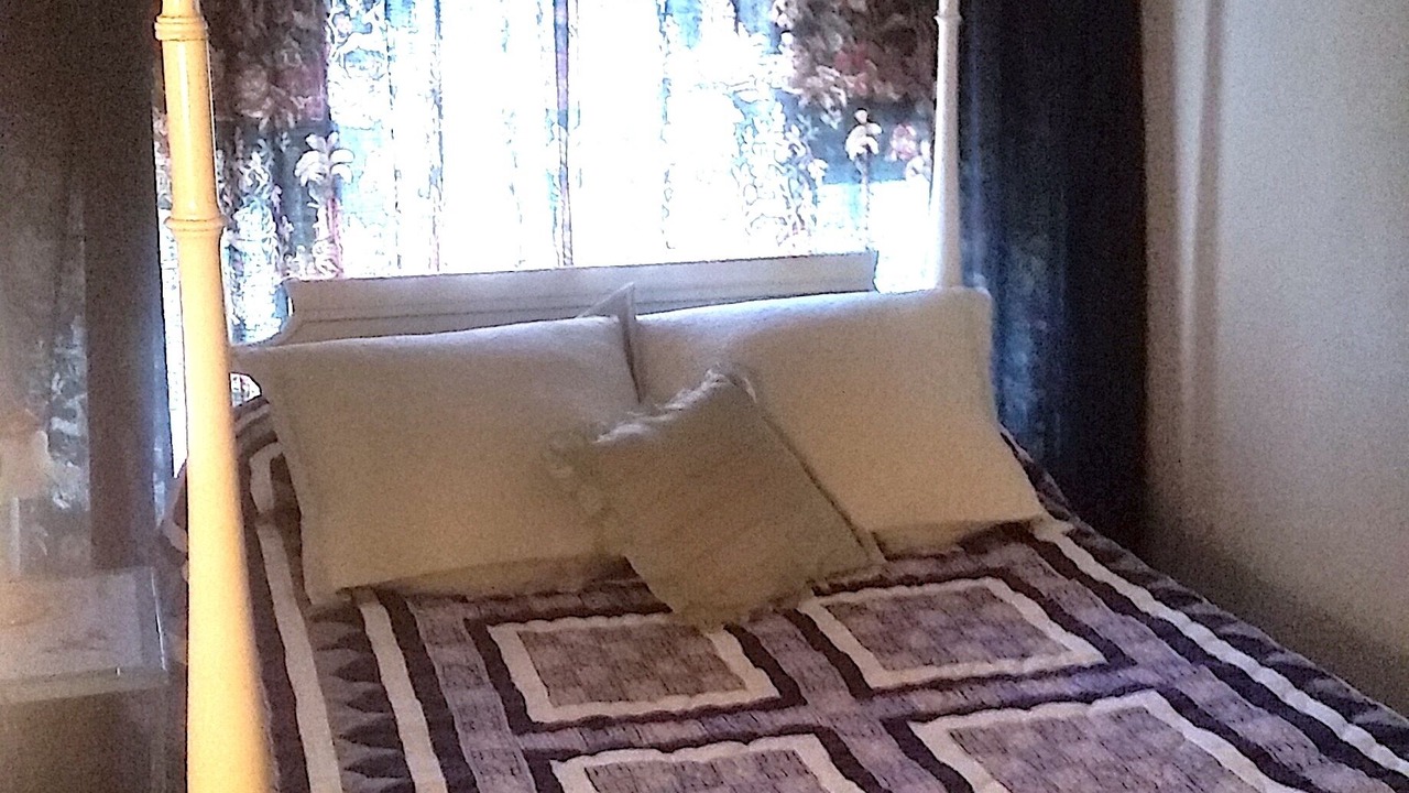 Photo of Bedroom in Mound City