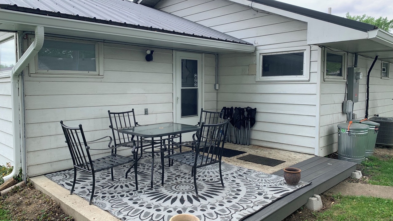 Photo of Outdoor in Lakeview