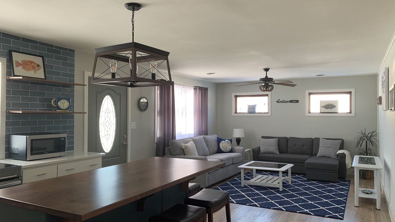Photo of Bedroom in Lakeview