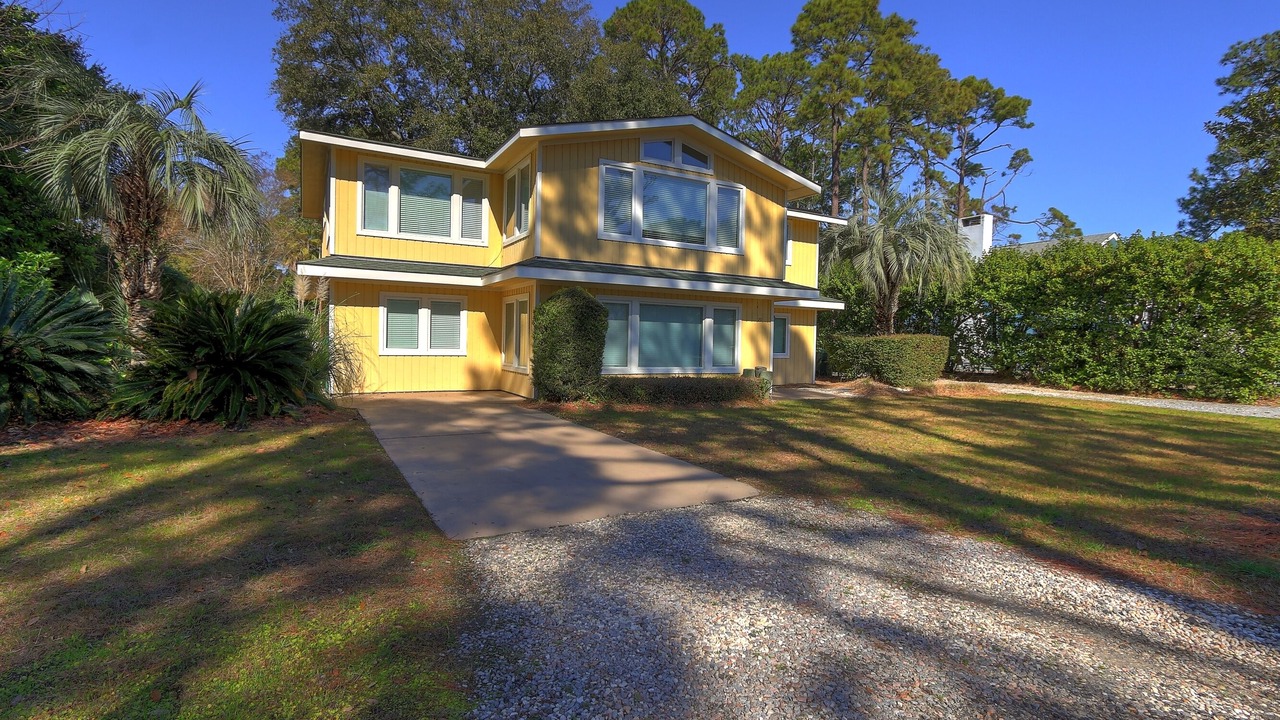 Photo of Outdoor in Folly Field