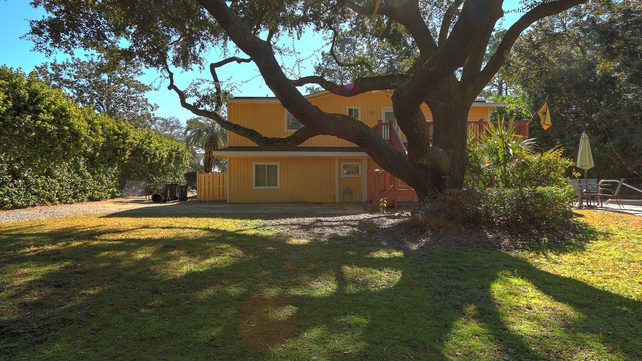 Photo of Outdoor in Folly Field