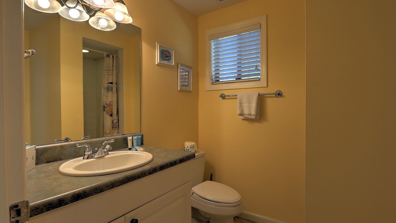 Photo of Bathroom in Folly Field