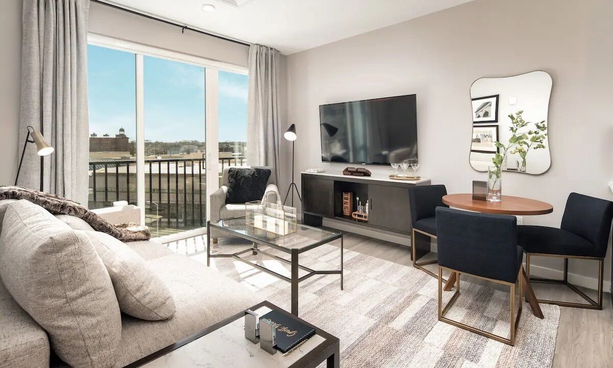 Photo of Livingroom in The Hill