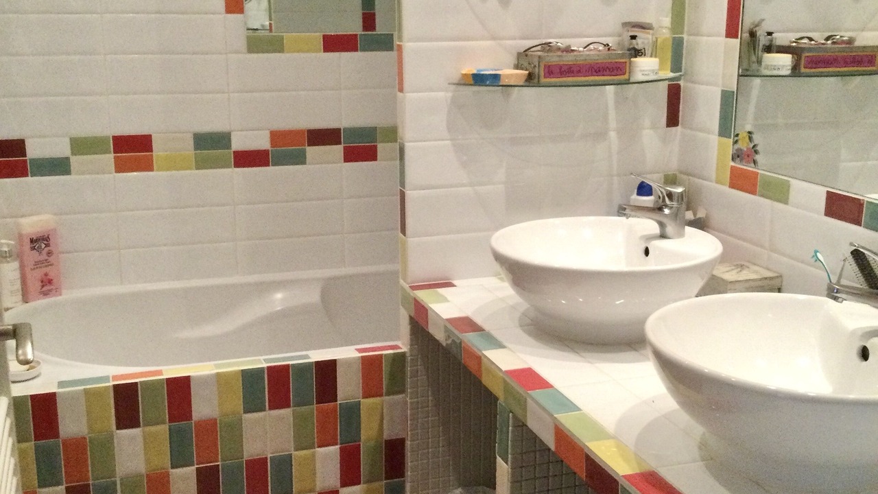 Photo of Bathroom in Arc-1800