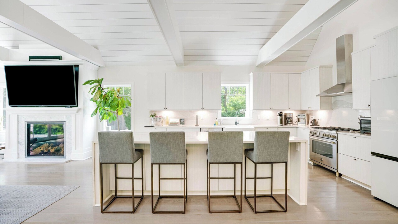 Photo of Kitchen in East Hampton North