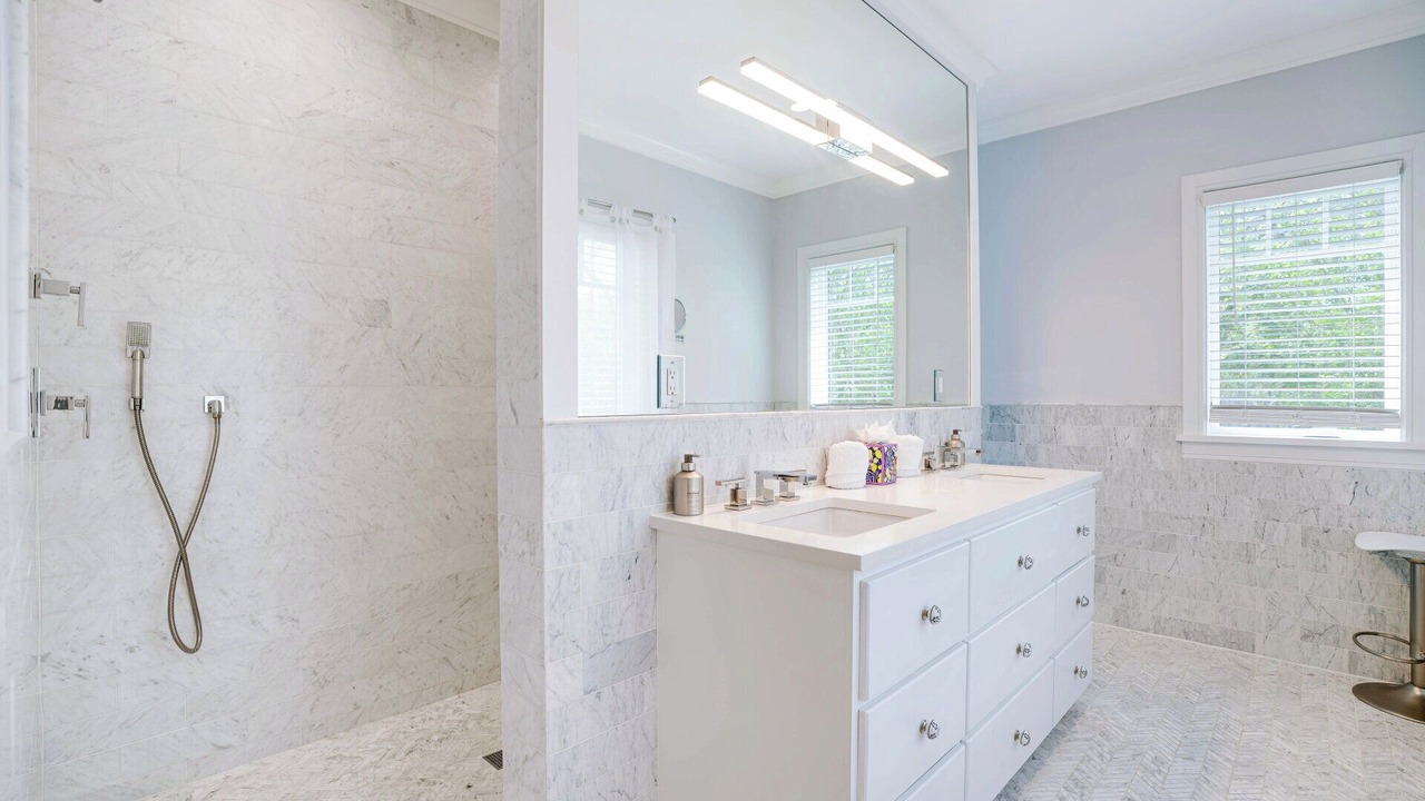 Photo of Bathroom in East Hampton North