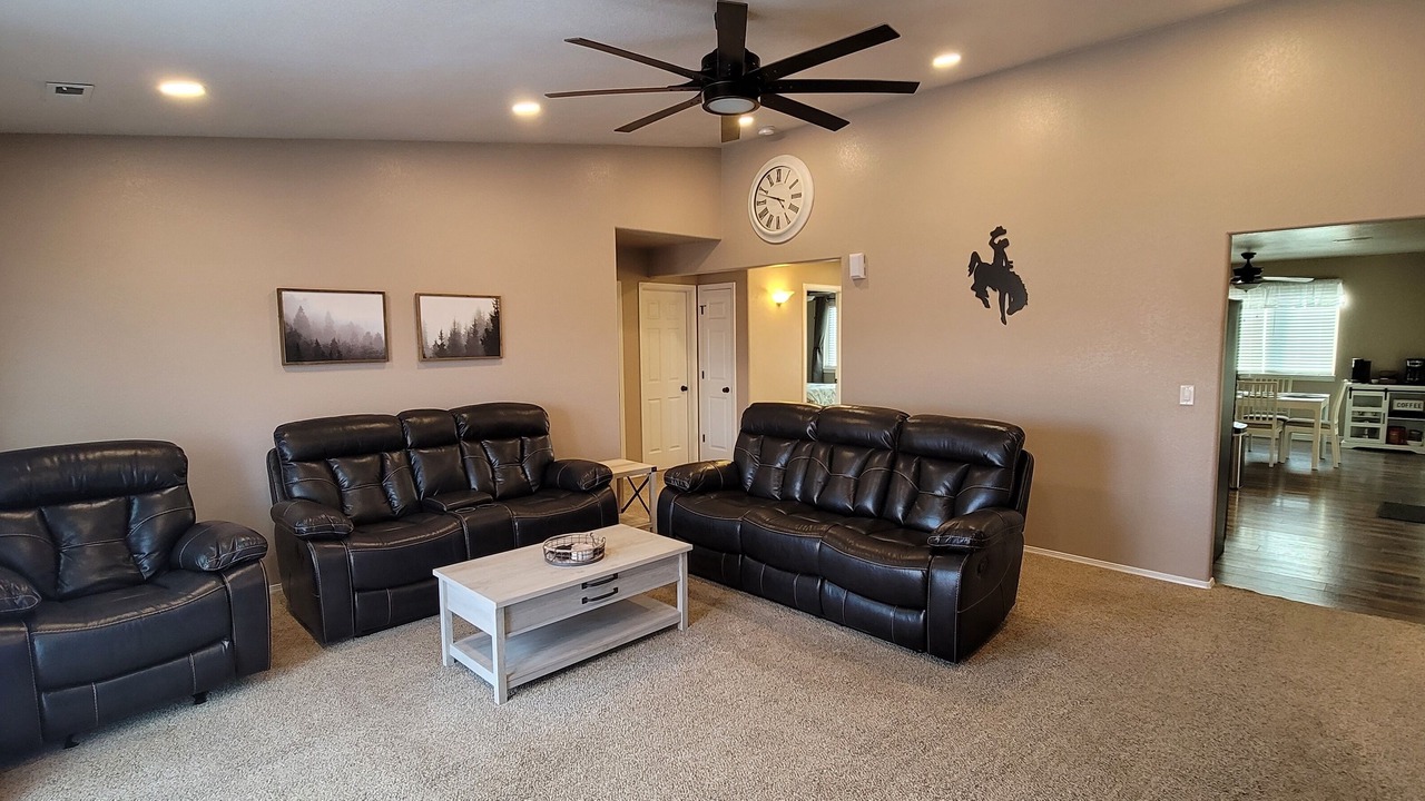 Photo of Livingroom in Laramie