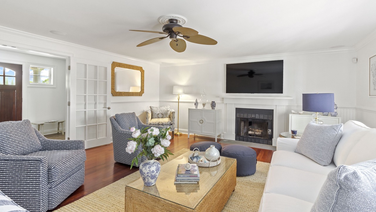 Photo of Bedroom in Old Lyme