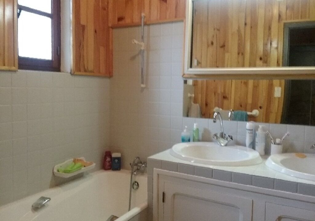 Photo of Bathroom in Sainte-Eulalie