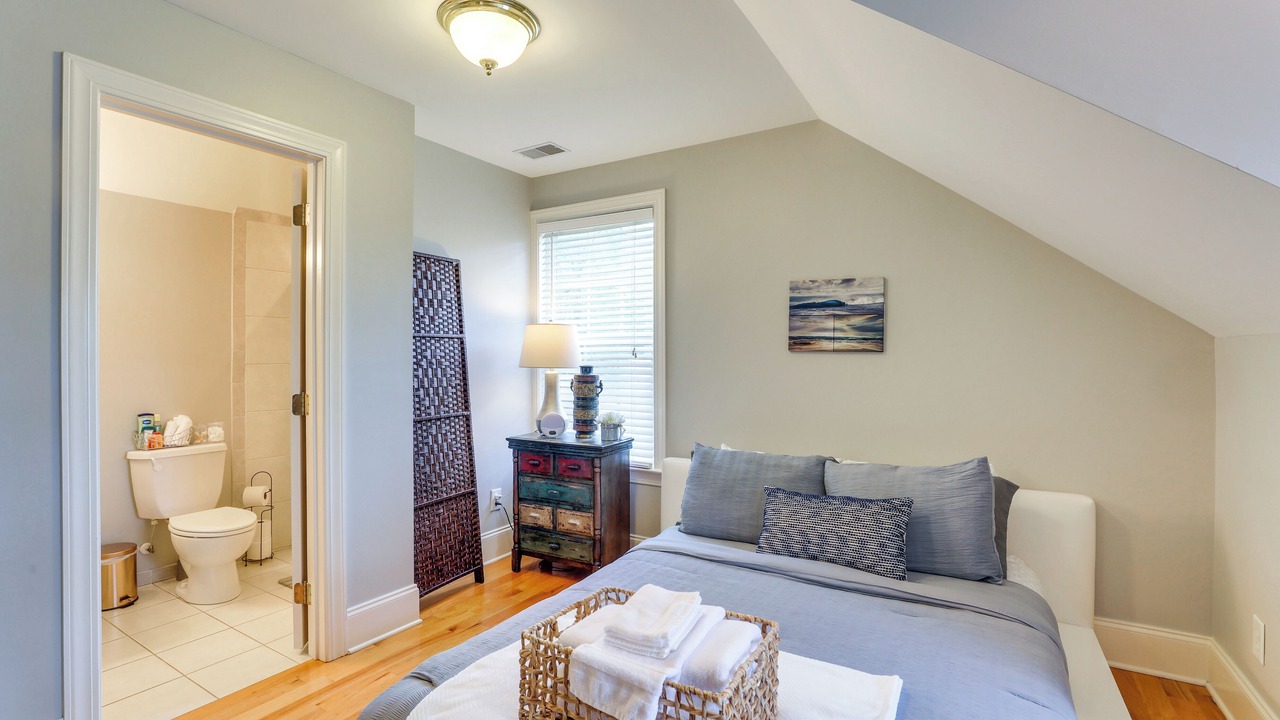 Photo of Bedroom in Summerville