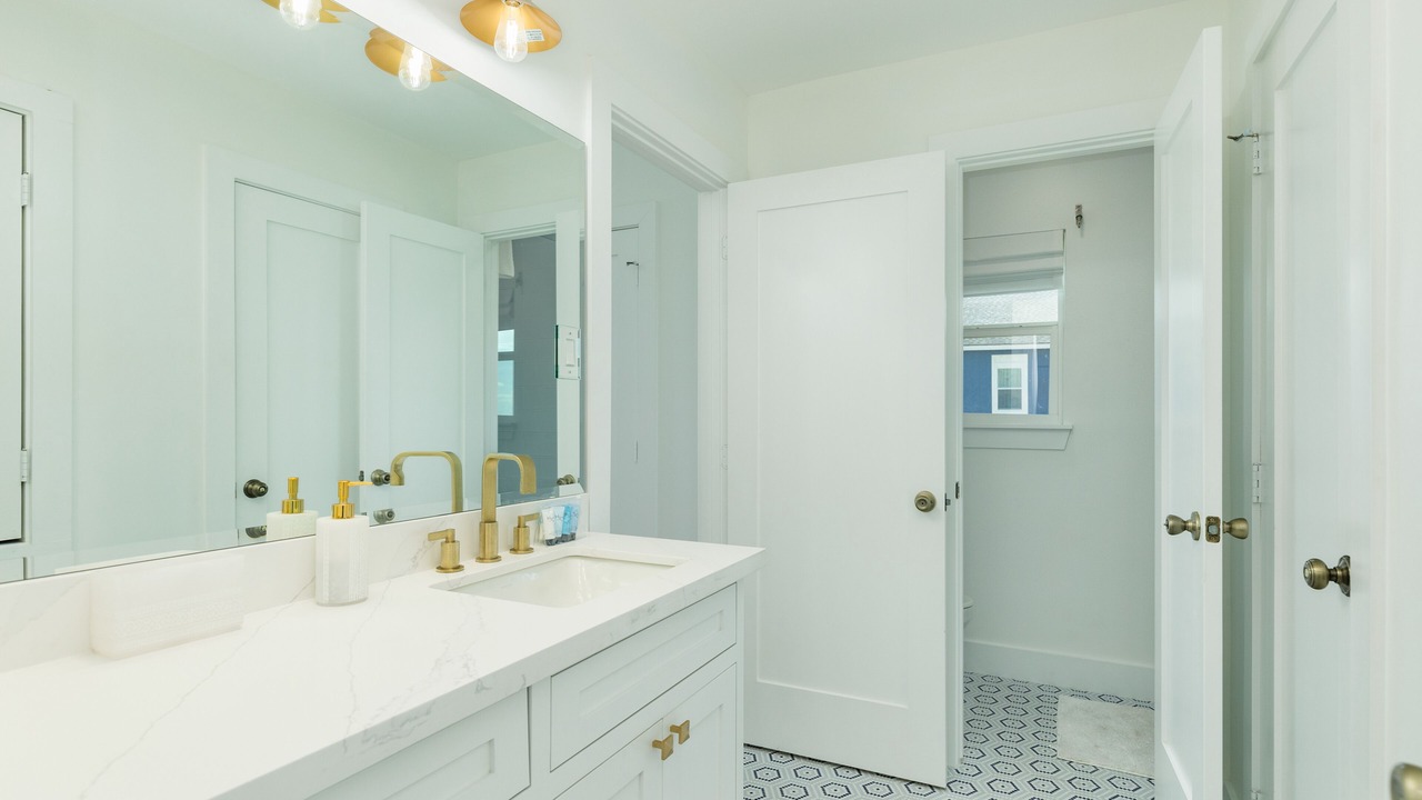 Photo of Bathroom in Bermuda Beach