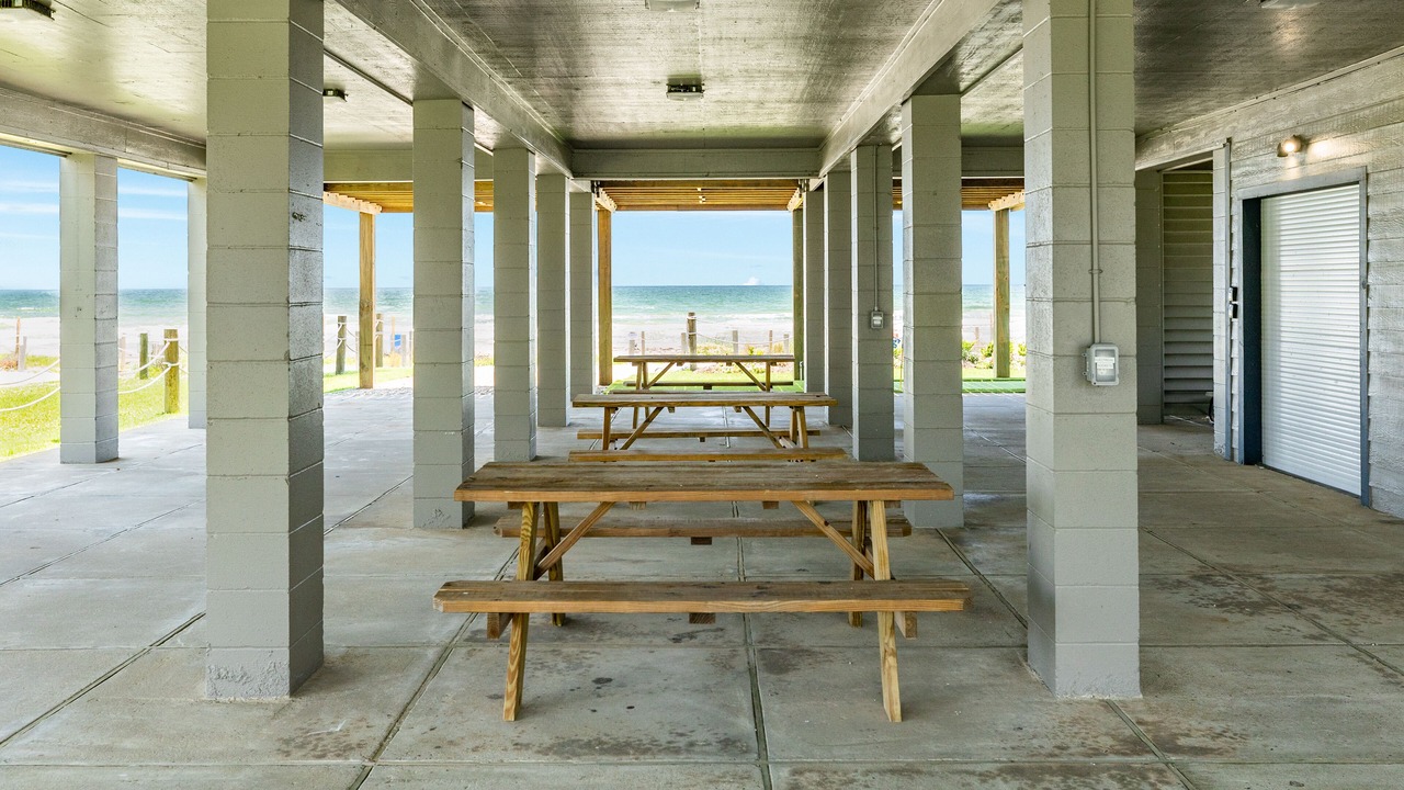 Photo of Others in Bermuda Beach