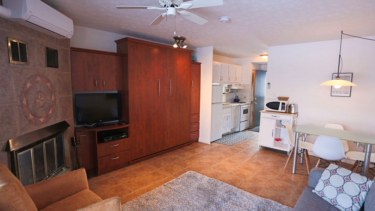 Photo of Livingroom in Magog
