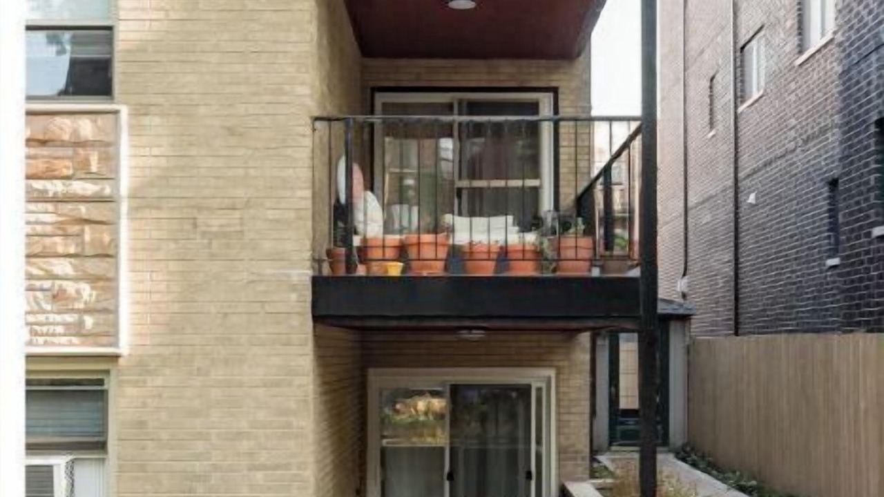 Photo of Outdoor in Uptown