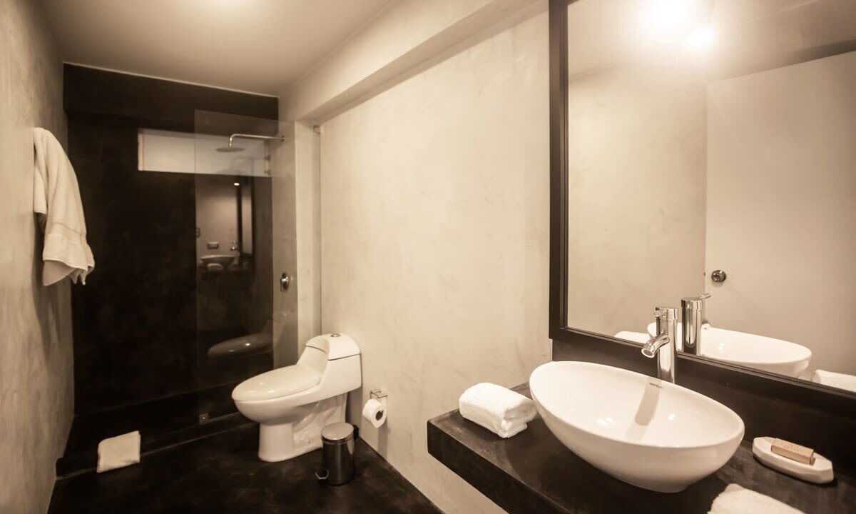 Photo of Bathroom in Leuro