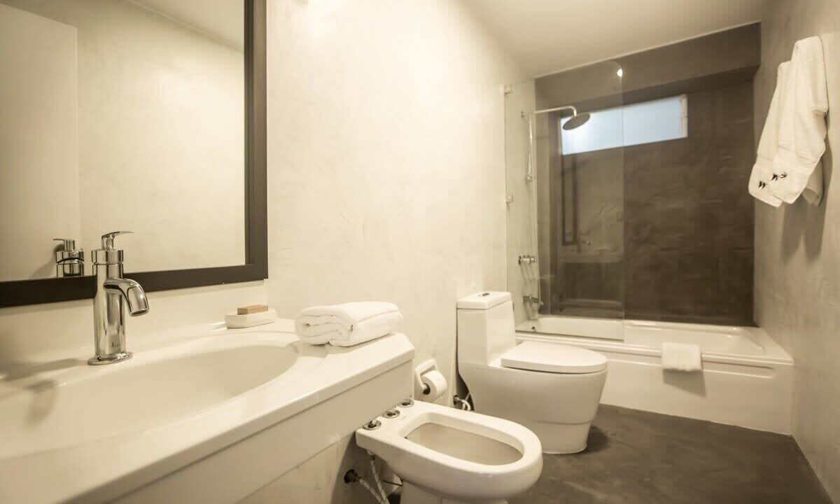 Photo of Bathroom in Leuro