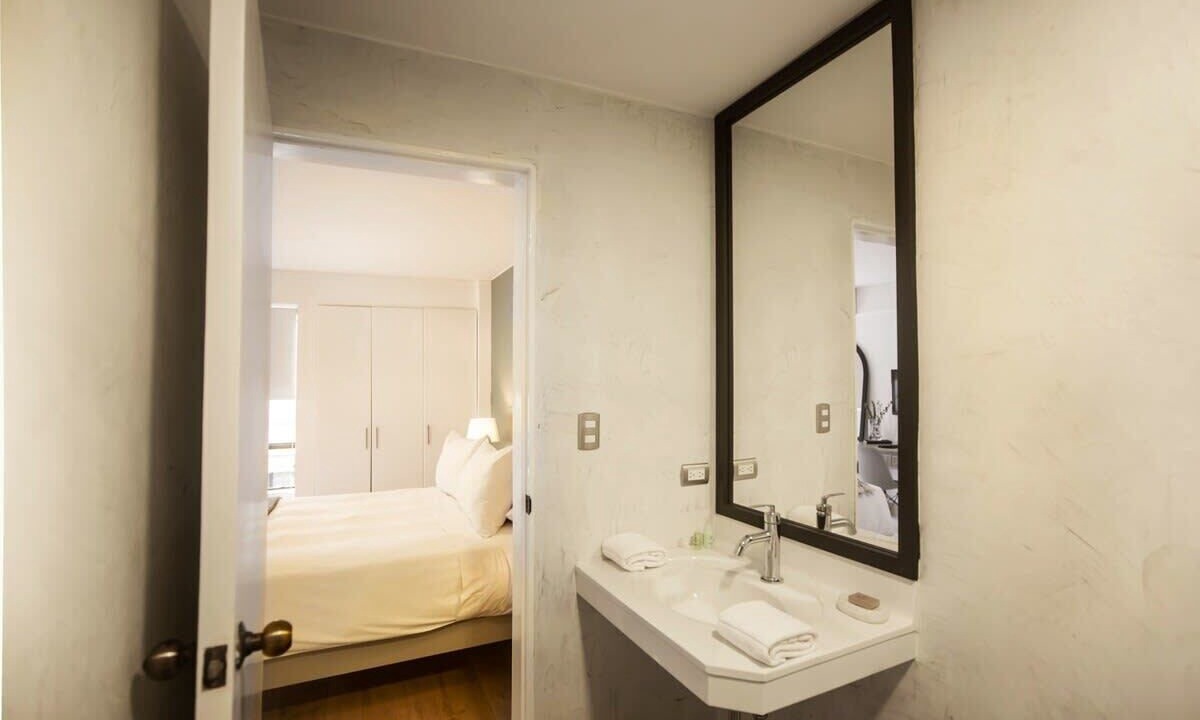 Photo of Bathroom in Leuro