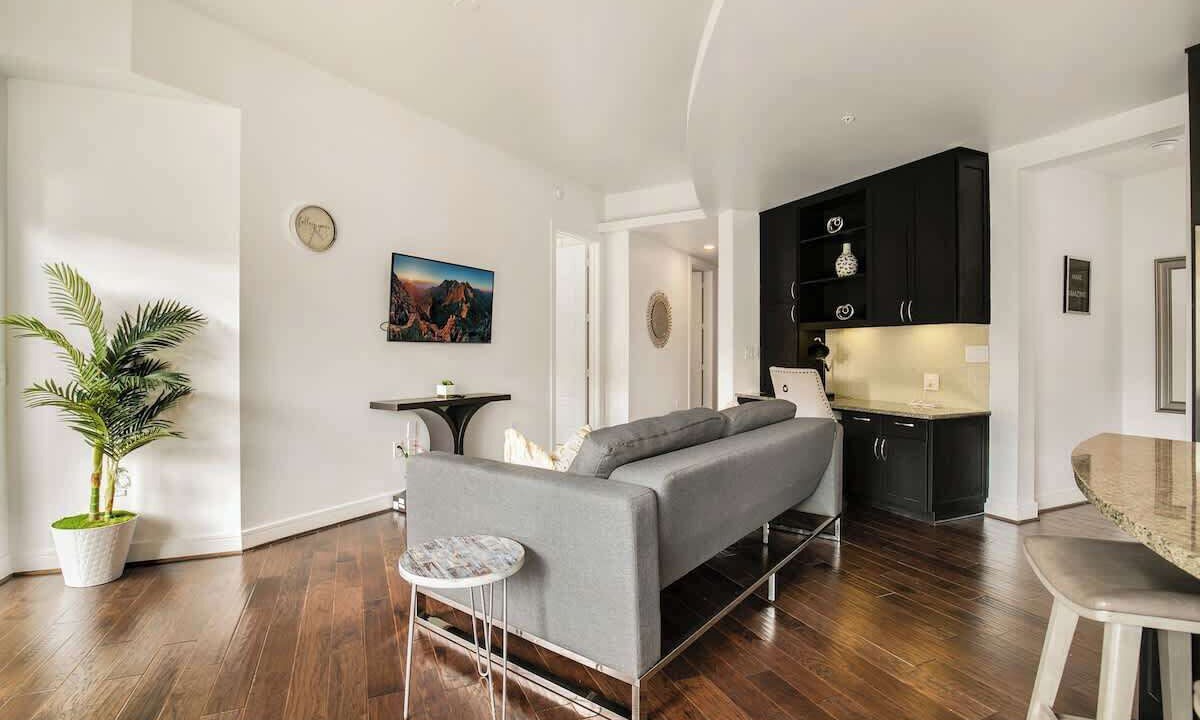 Photo of Livingroom in Uptown