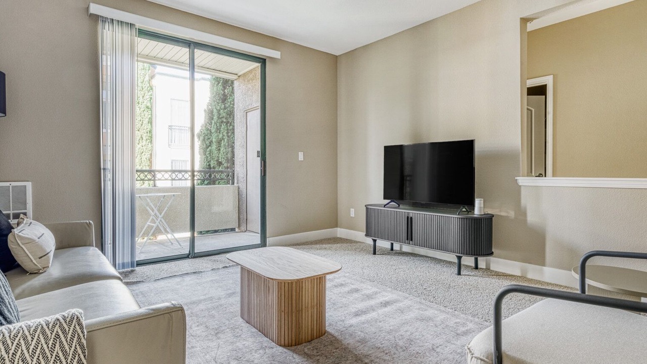 Photo of Livingroom in East San Mateo
