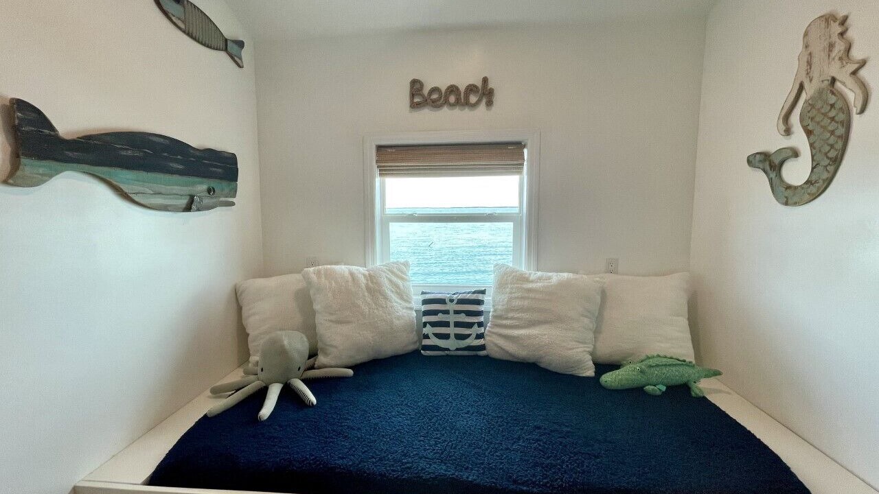 Photo of Bedroom in Treasure Cay