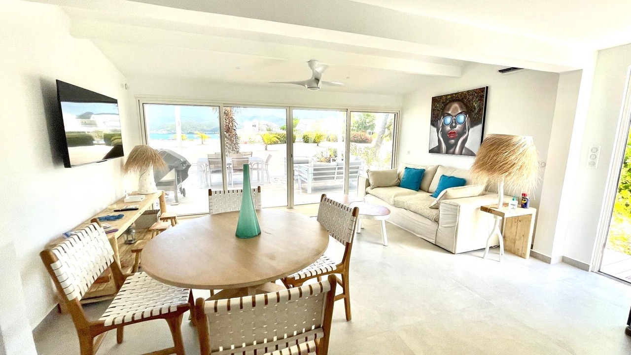 Photo of Livingroom in Nettle Bay