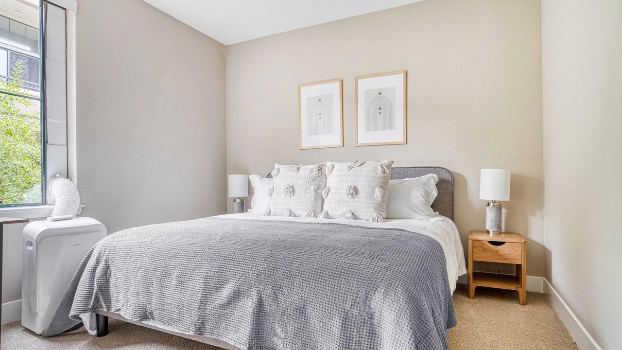 Photo of Bedroom in East San Mateo