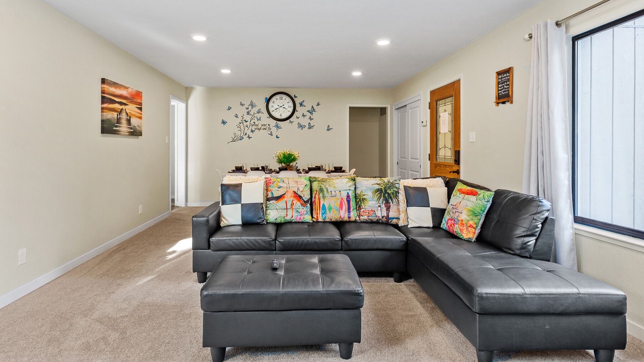 Photo of Livingroom in Moss Beach