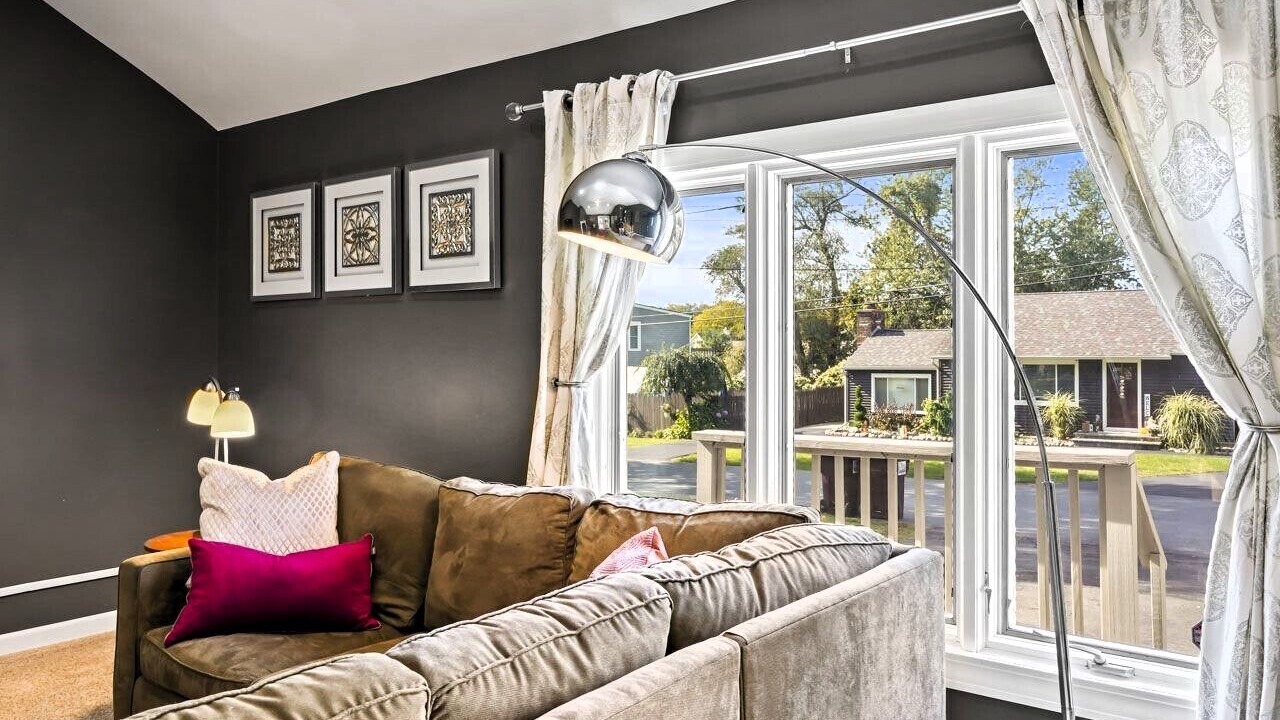 Photo of Livingroom in Clifton Park