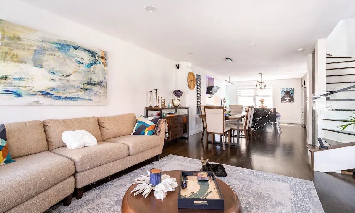 Photo of Livingroom in Wicker Park