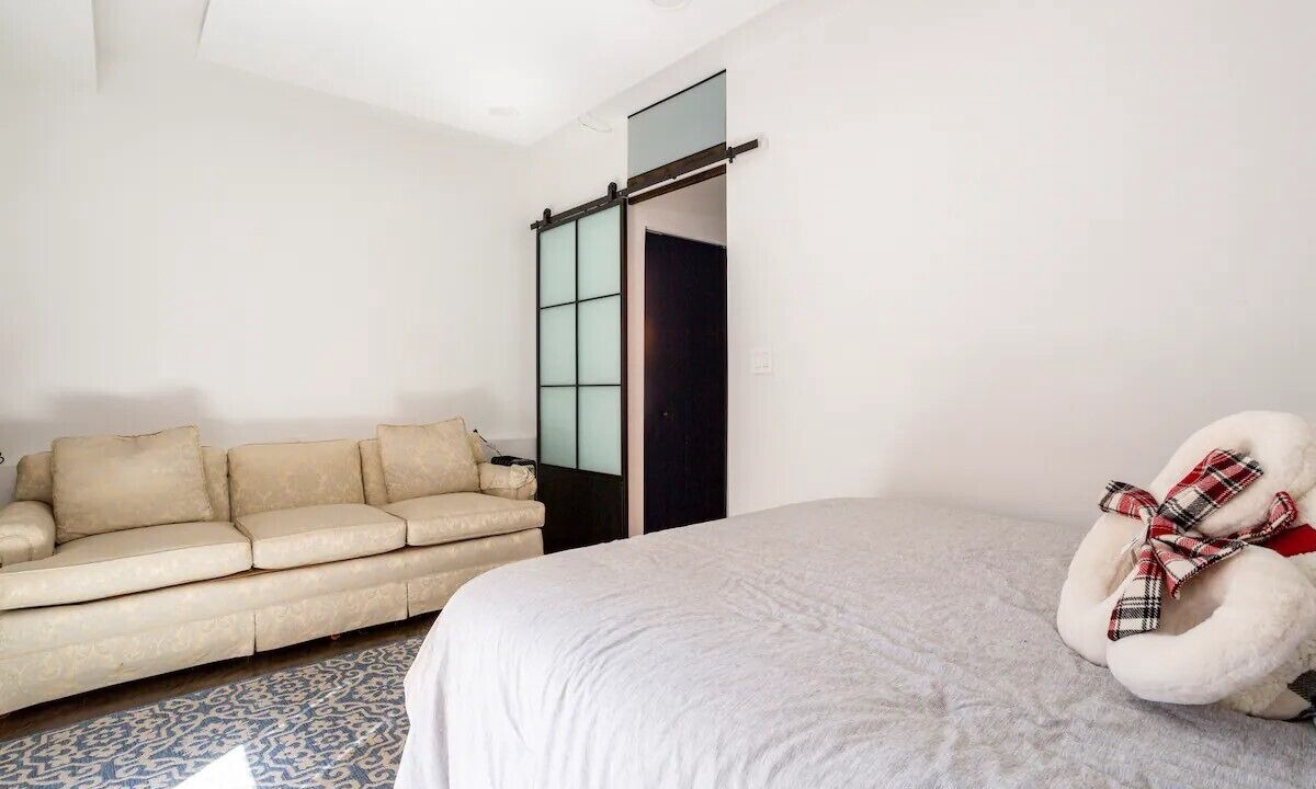 Photo of Bedroom in Wicker Park