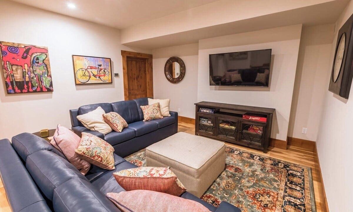 Photo of Bedroom in Basalt