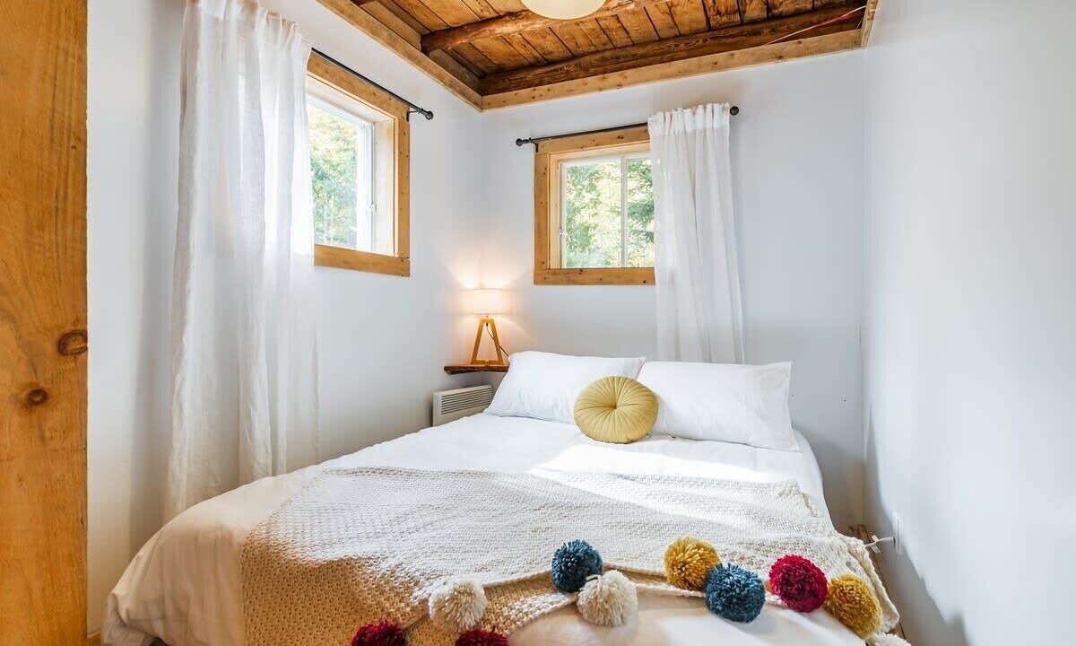 Photo of Bedroom in Potton