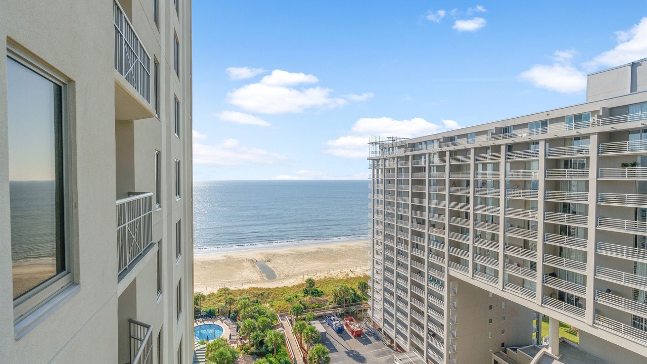 Photo of Patio Balcony in Arcadian Shores