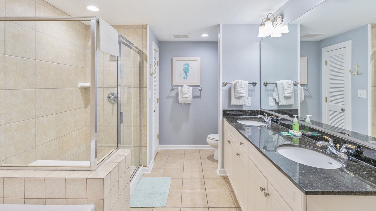Photo of Bathroom in Arcadian Shores