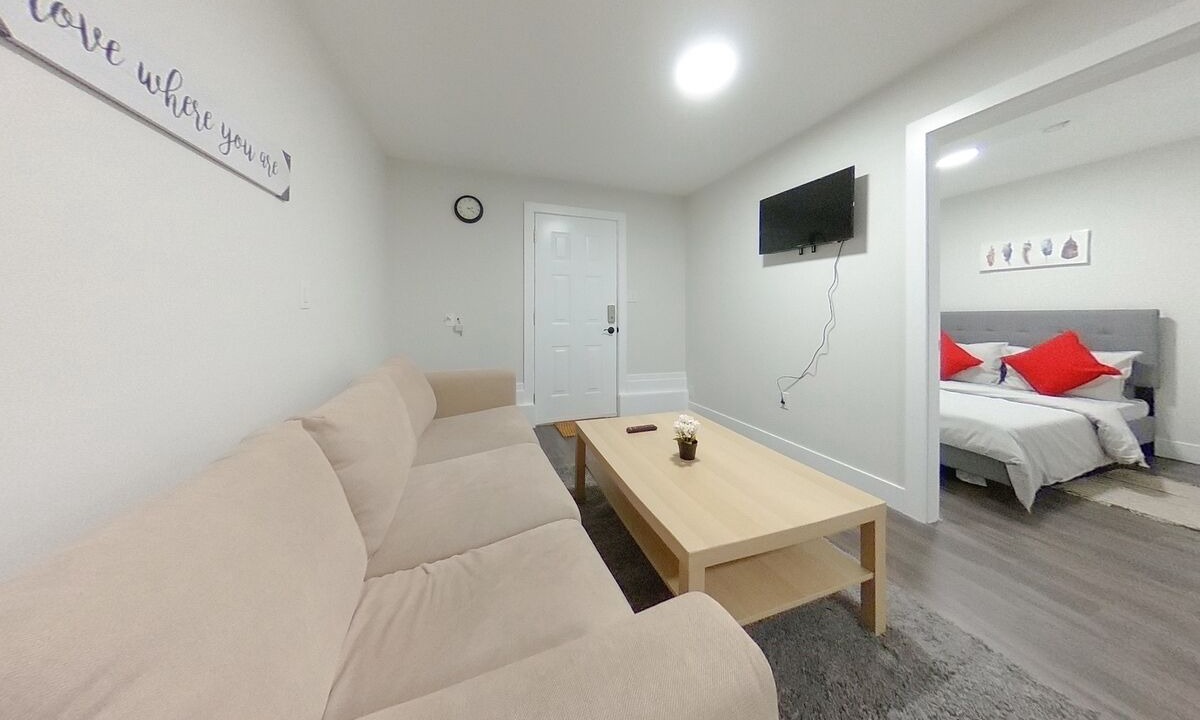Photo of Livingroom in Guildford