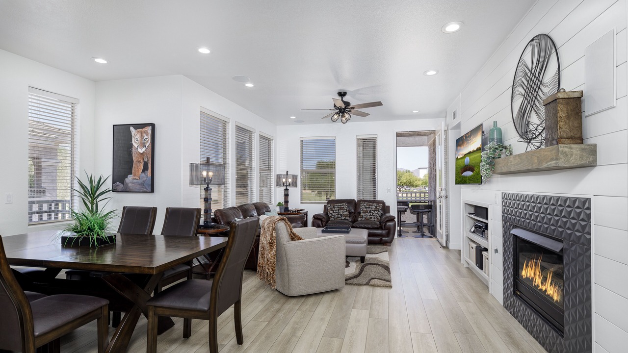 Photo of Livingroom in Kierland